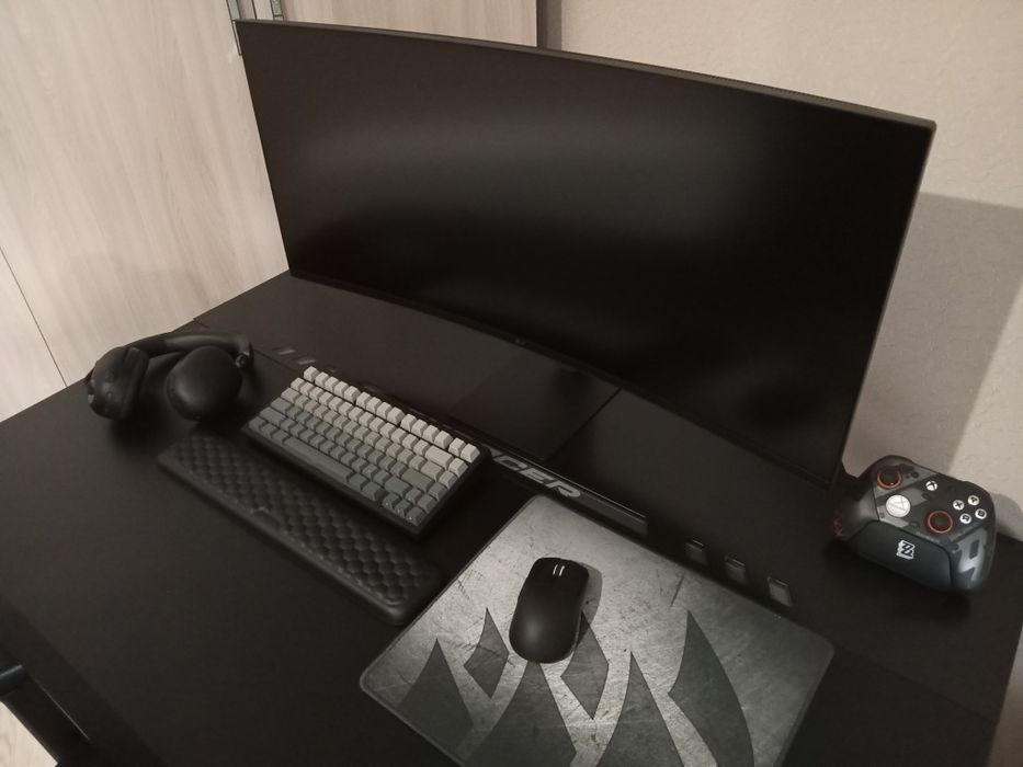 Ультраширокий монитор LG