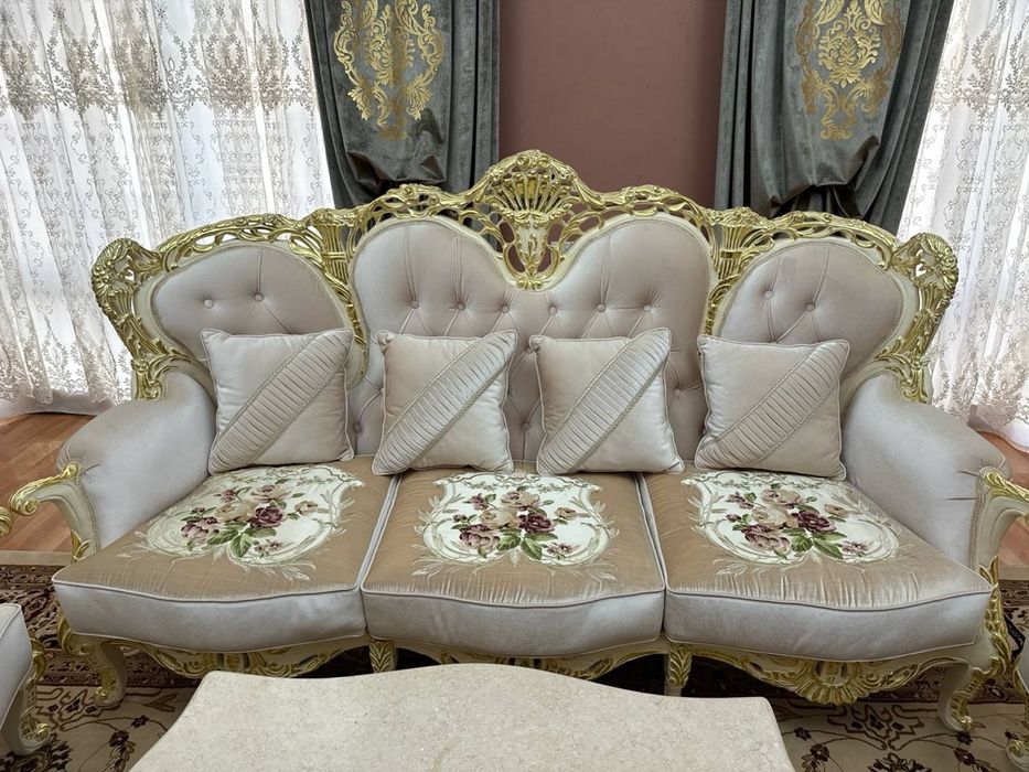 Дубайский мебель ,полный комплект.