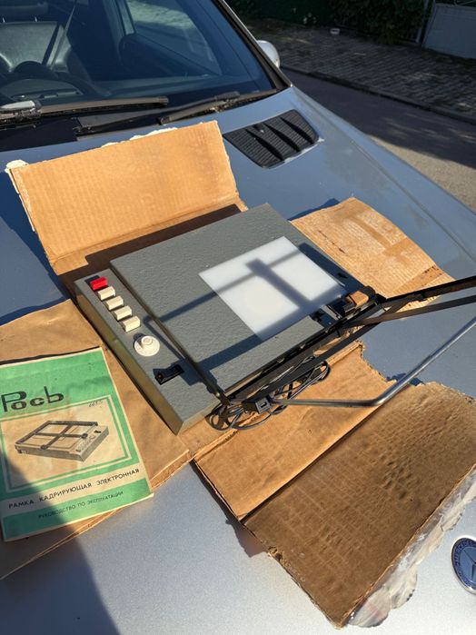 Уред  за рамкиране на снимки