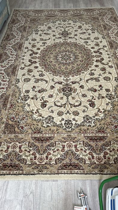 Продам ковер полушерсть