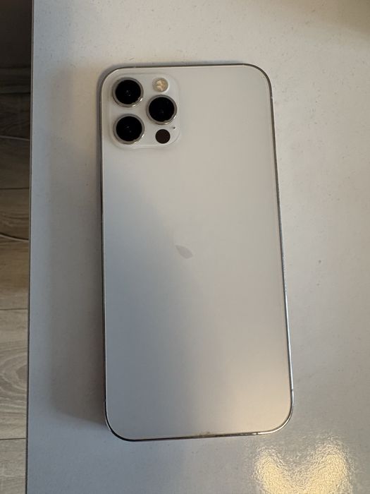 Iphone 12 pro  alb