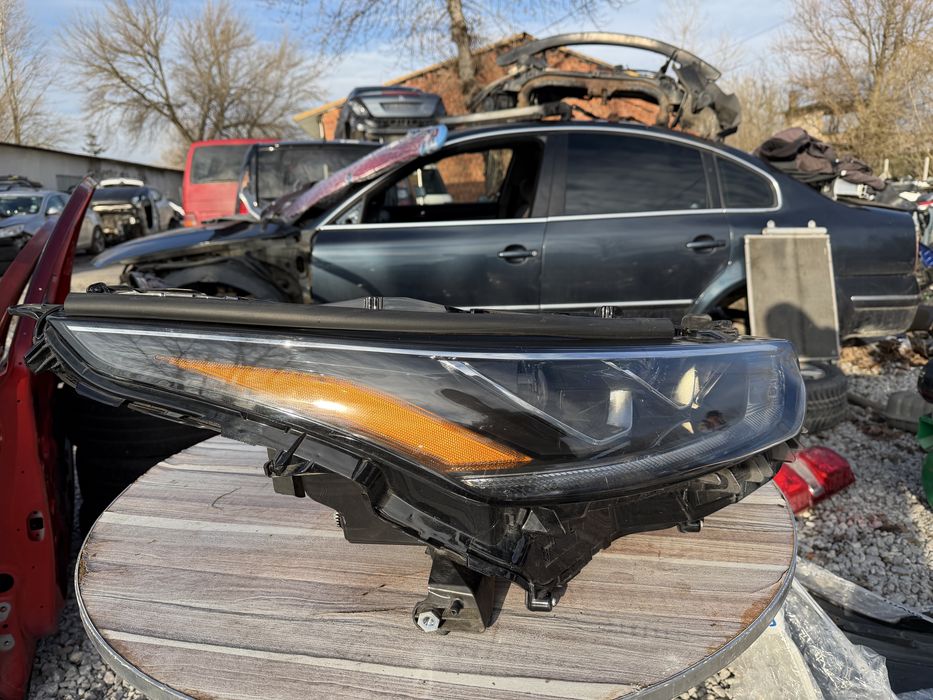 Фар Toyota Highlander