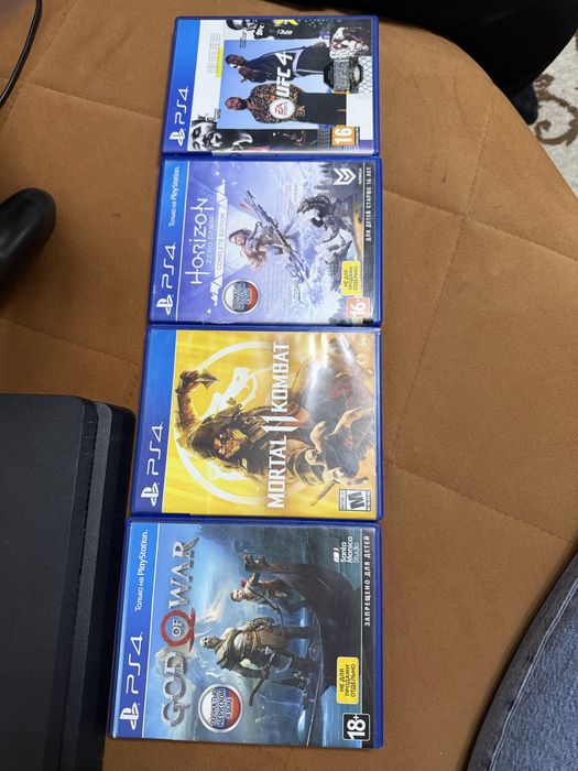 Продам ps 4 б/у