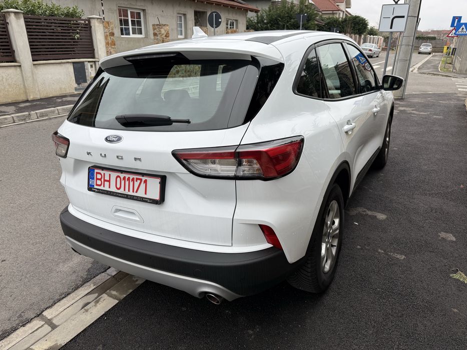 Ford Kuga 2022 Hybrid 127000 km