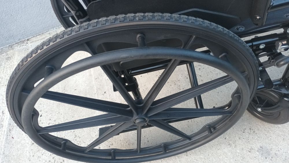 Scaun cu rotile Pepe mobility