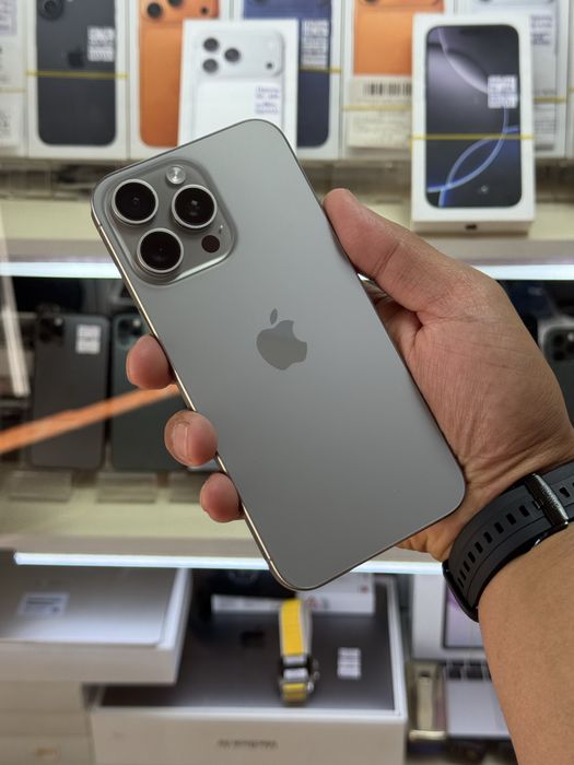  iPhone 15pro max 5G 256gb AH/A natural titanium