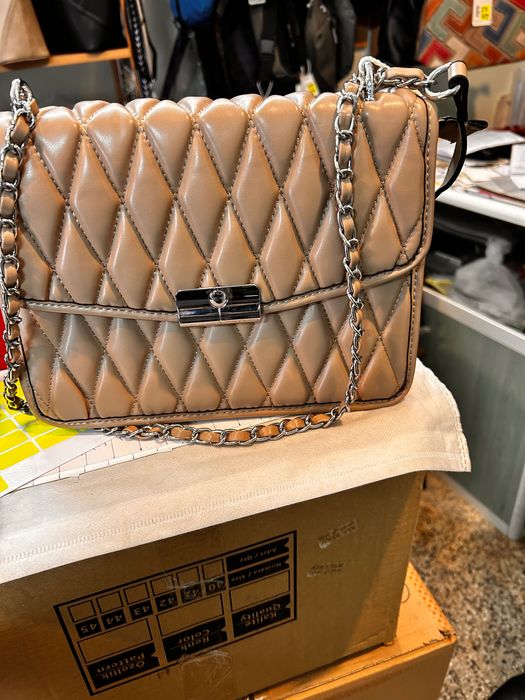 Чанта нова неузползвана