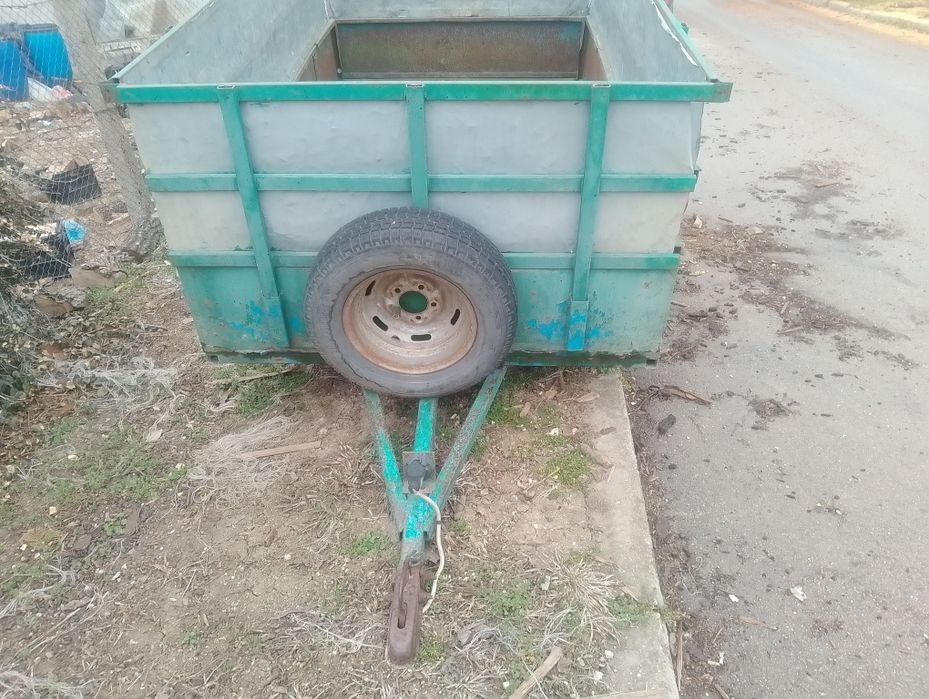 Ремарке за лек автомобил