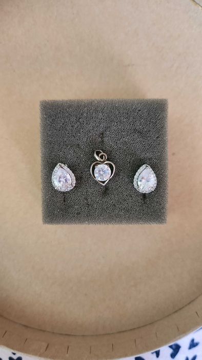 Сребърни бижута обеци и висулка