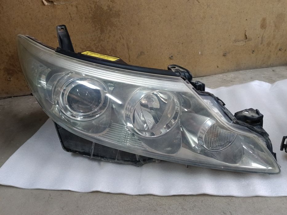 Фары ESTIMA 2шт.