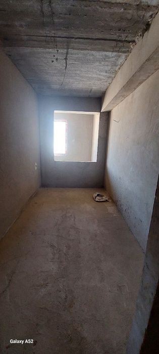 Продается квартира 3 комнатная. 85 КВ/м  (1-этаж)