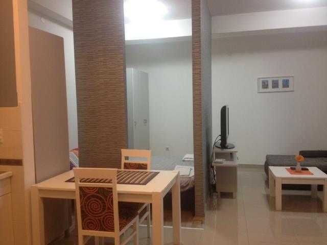 Дава се под наем Двустаен апартамент в Бургас, Славейков - 59 кв.м за 229.5 € - Снимка #1