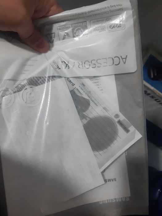 Продаются телевизор samsung  32 экран оригинал не подделка