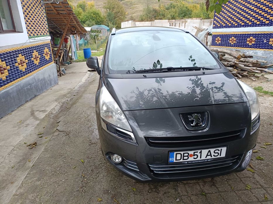 Peugeot 5008 1.6 16v benzina 7 locuri 2010