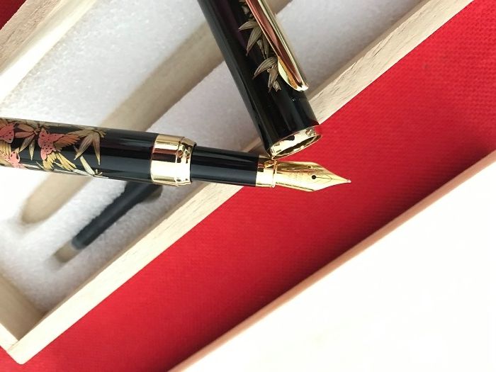 Японска писалка нова в кутия сертификат