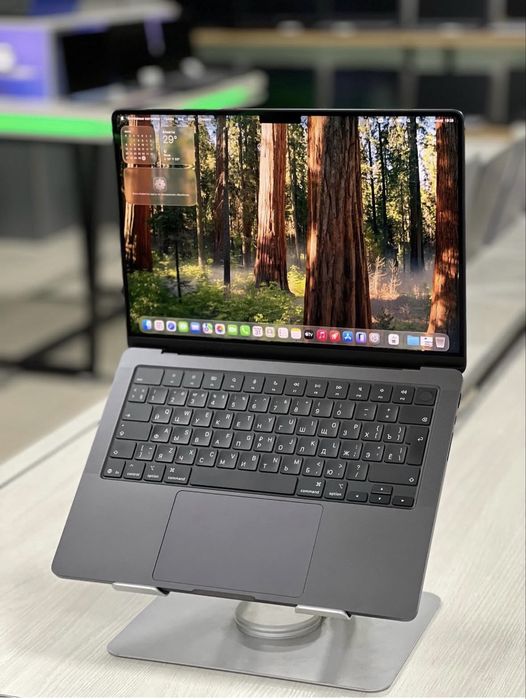 MacBook Pro M5 | 16/ 1Тб | Полный комплект