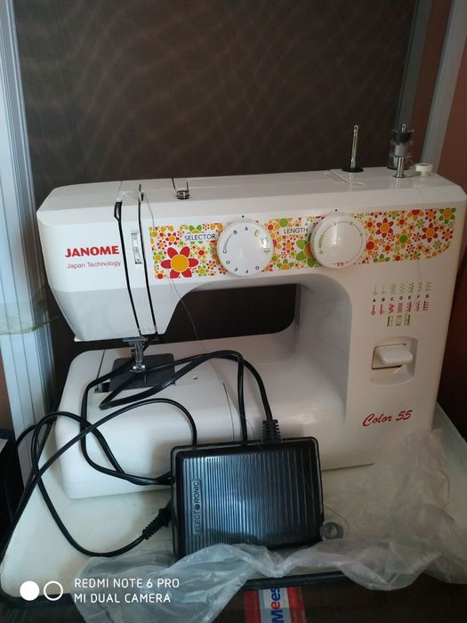 Швейная машинка Janome Color 55
