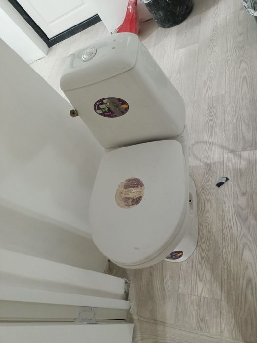 Продам раковину тюльпан