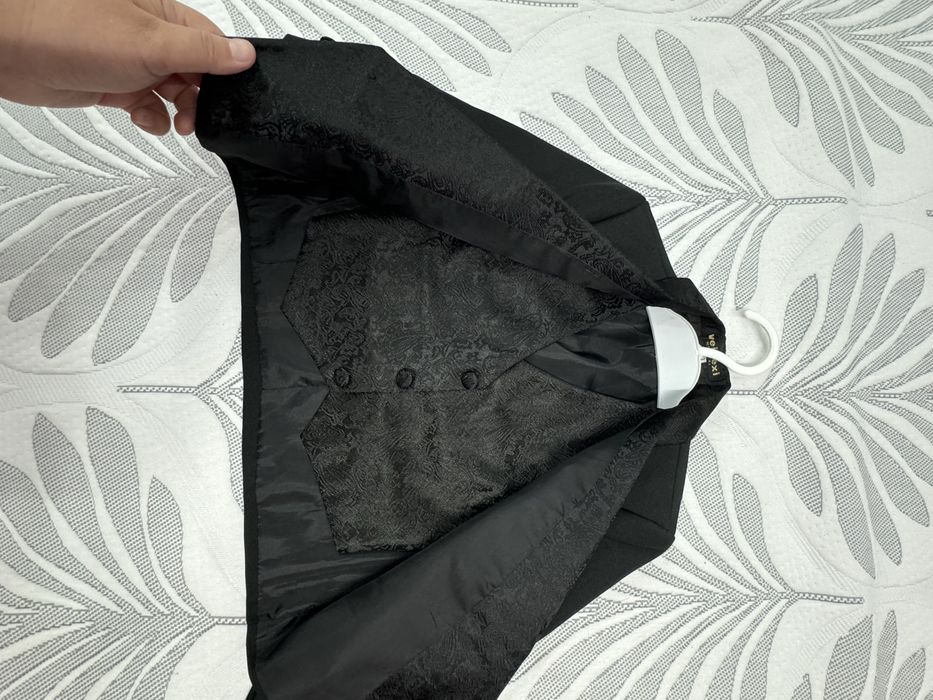 Продам смокинг детский