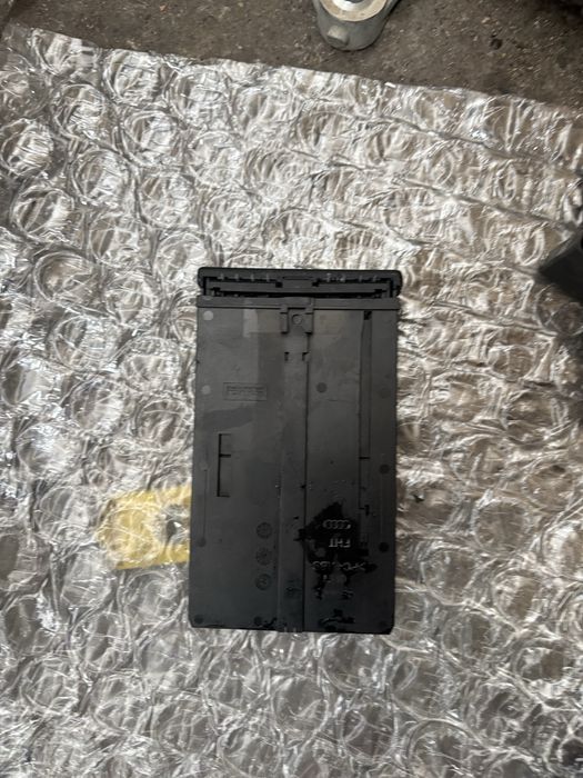 Audi A4 B6 B7 Поставка за чаша Къп холдър