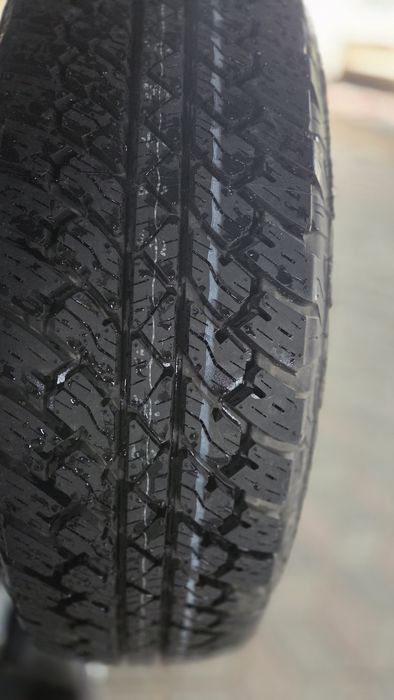 Bridgestone Dueler A/T 245/75 R17 комплект