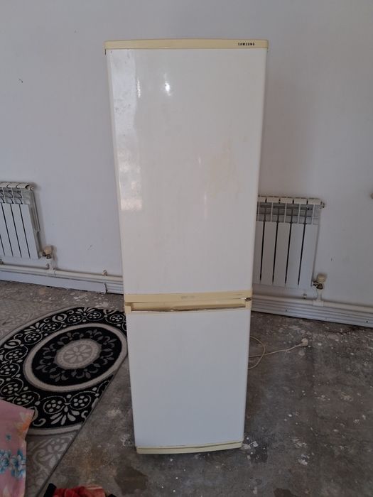 Холодильник Samsung 20.000