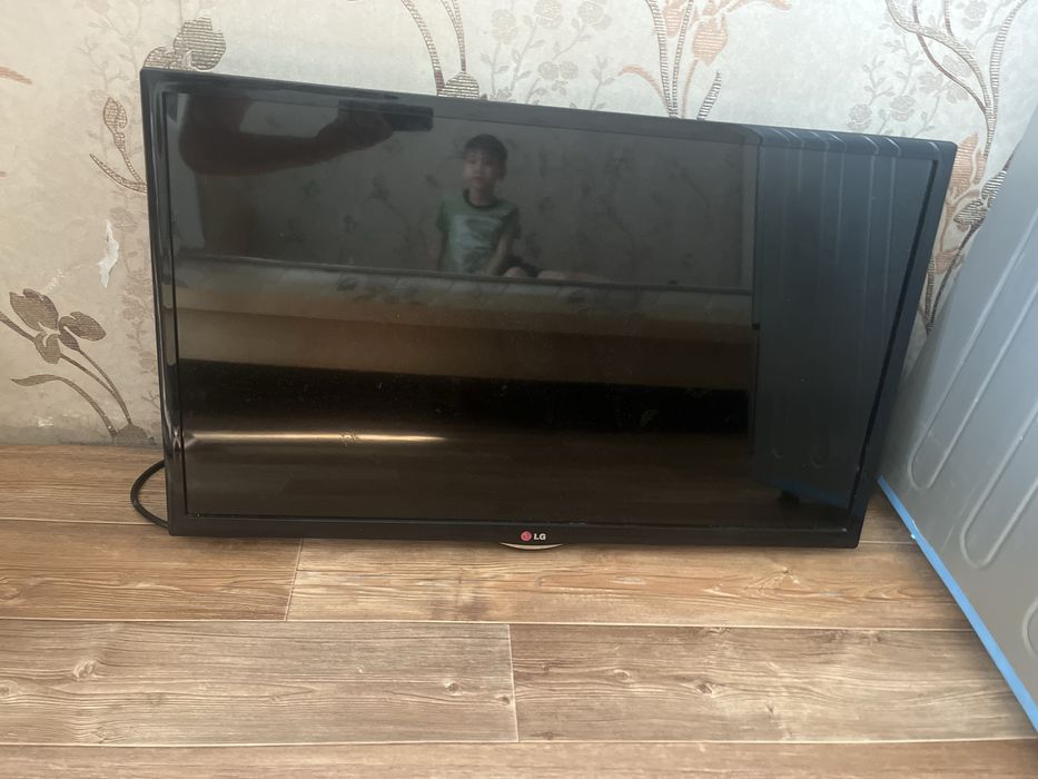 Продам телевизор