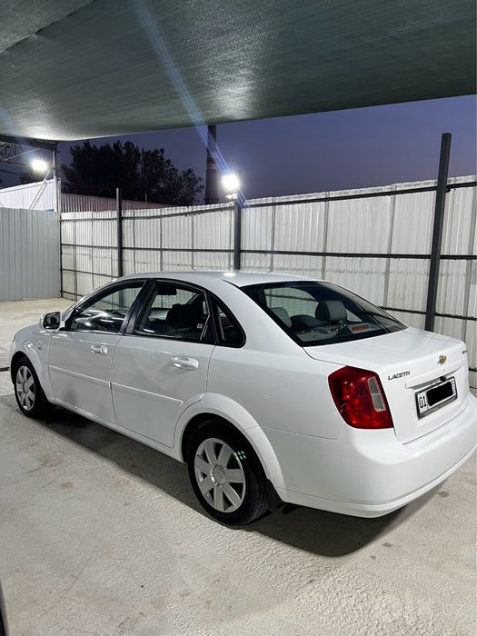 Продаётся Lacetti/Gentra
