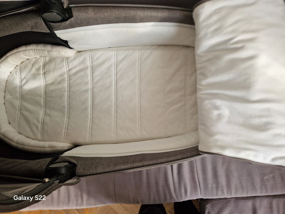 Кош за новородено Cybex Priam 4 /e-PRIAM Lux Eco Manhattan Grey