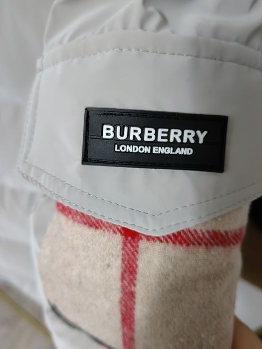 Oferta!! Geaca bărbați Burberry,calitate top,am mai multe mărimi