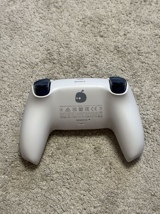Controller ps5 Astro Bot cu TMR