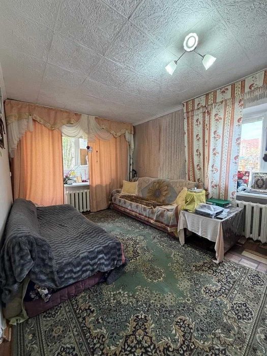 Продам однокомнатную  дешево