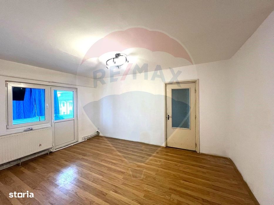 Apartament cu 2 camere de vânzare pe strada Metalurgiei