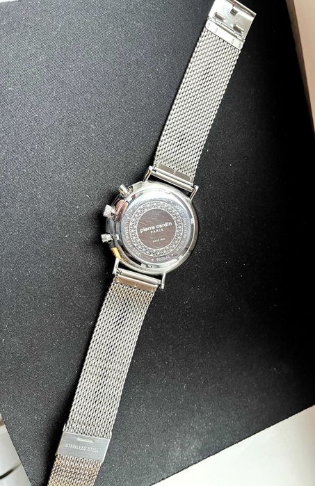 PIERRE CARDIN дизайнерски часовник с механизъм Seiko