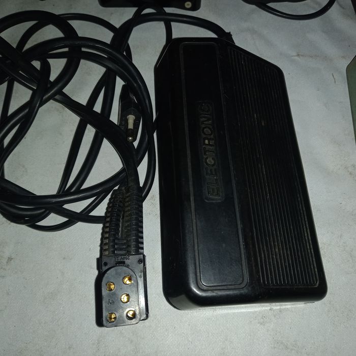 Лот контролер/педал/за шевна машина