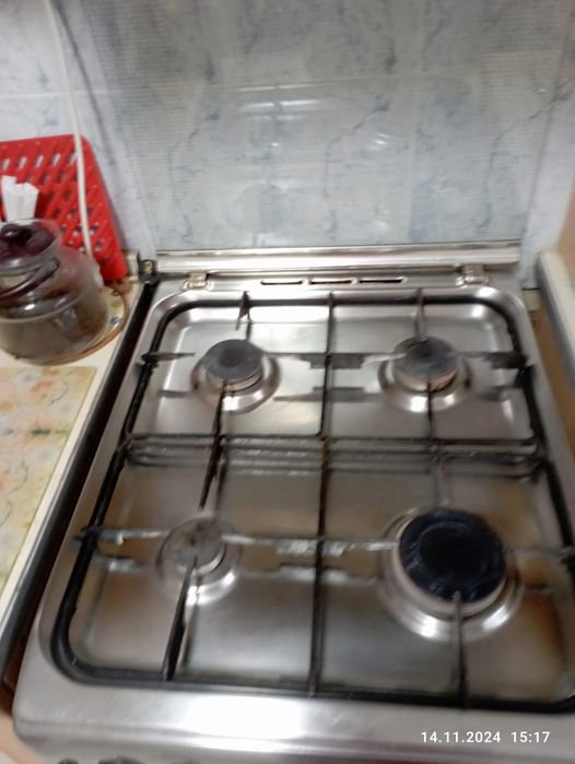 Газовая плита "Indesit"