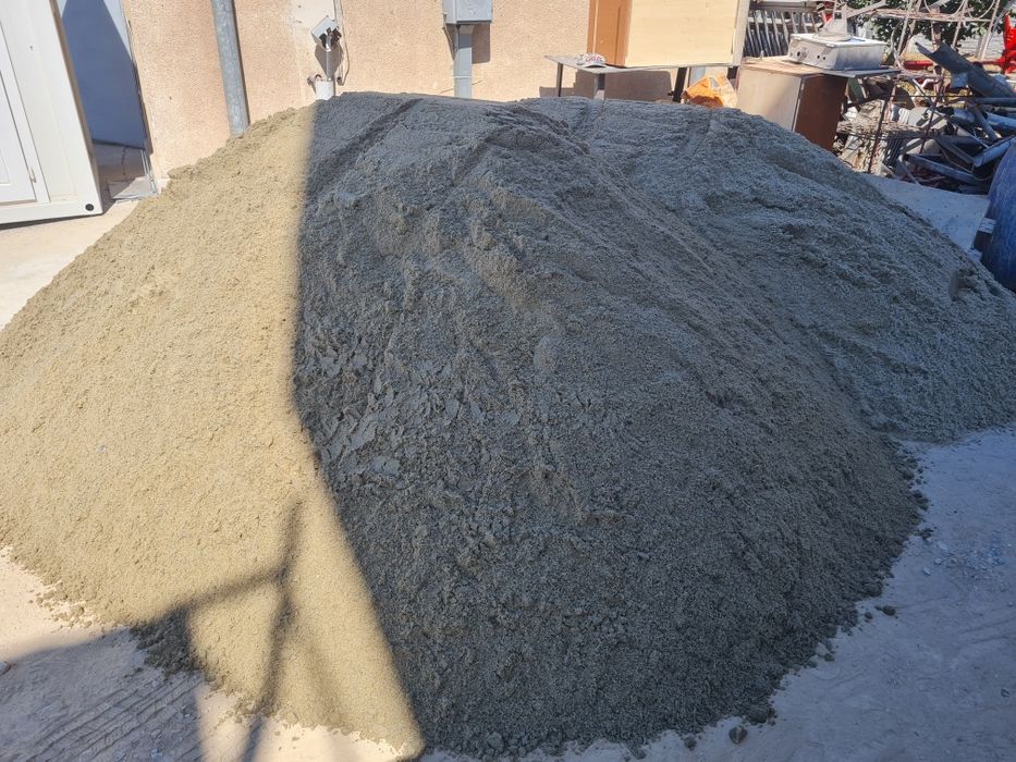 Nisip  nisip   nisip