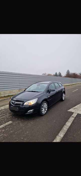Opel Astra J 2012