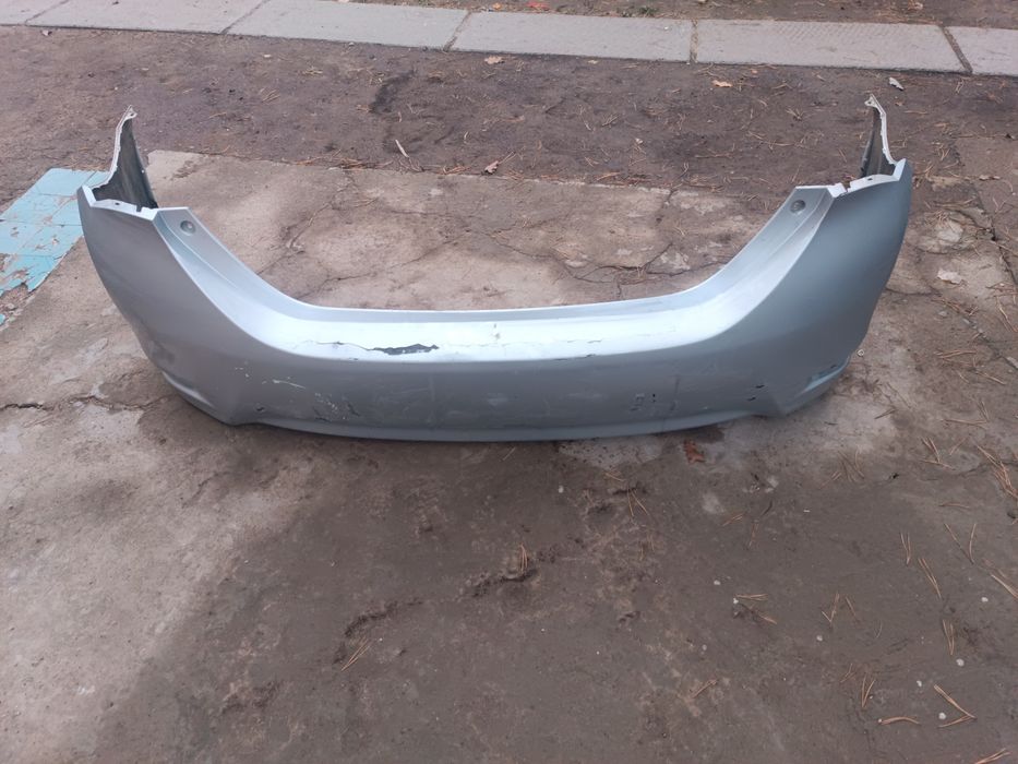 Бампер на кароллу 2017г