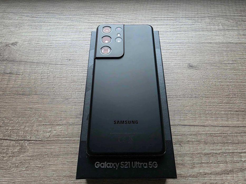 Samsung Galaxy S21 Ultra 256GB + S Pen + 2 huse Mous + 2 huse Spigen