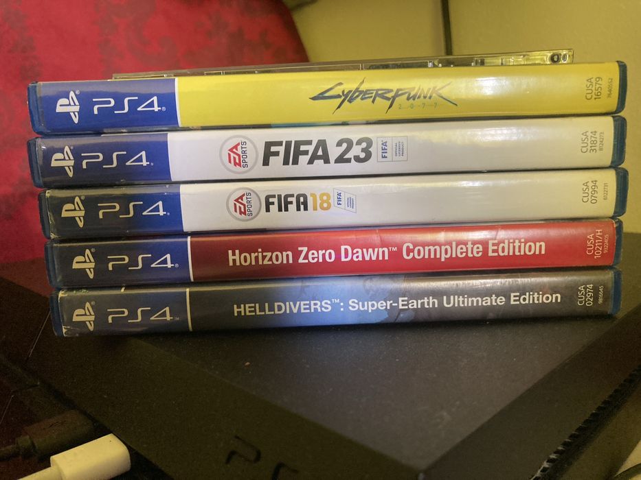 Vand / schimb jocuri ps 4