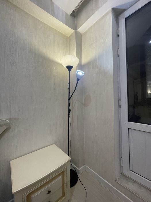 продается светильник