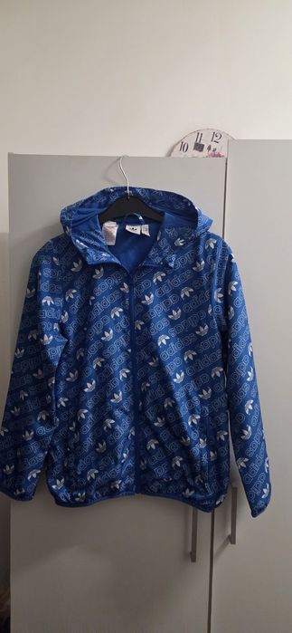 Geaca copii Adidas,mar 152,stare foarte buna