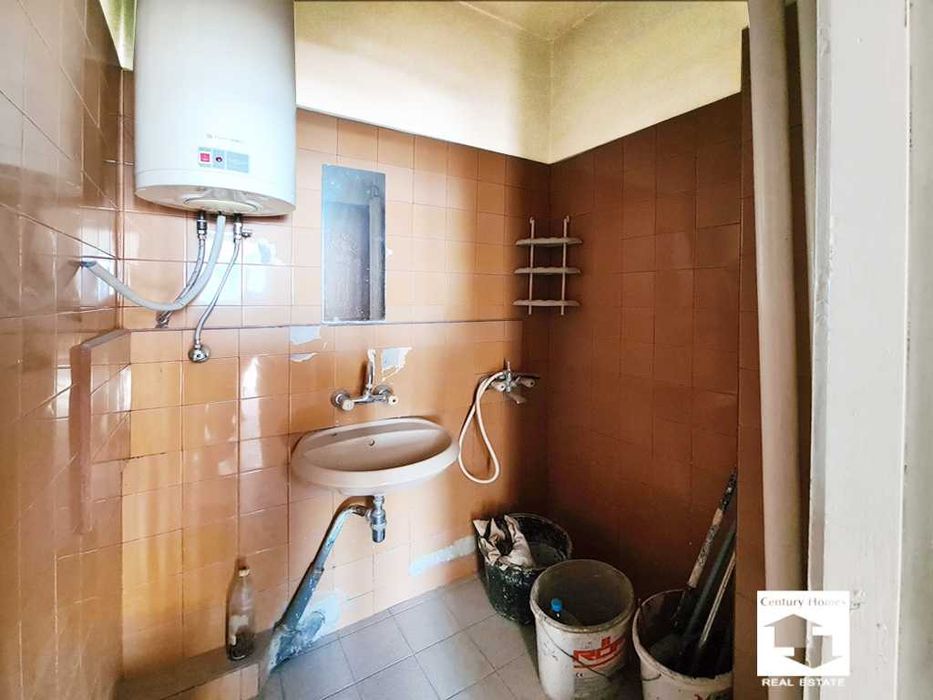 Продава се Тристаен апартамент в Велико Търново, Център - 80 кв.м за 702 €/кв.м - Снимка #8