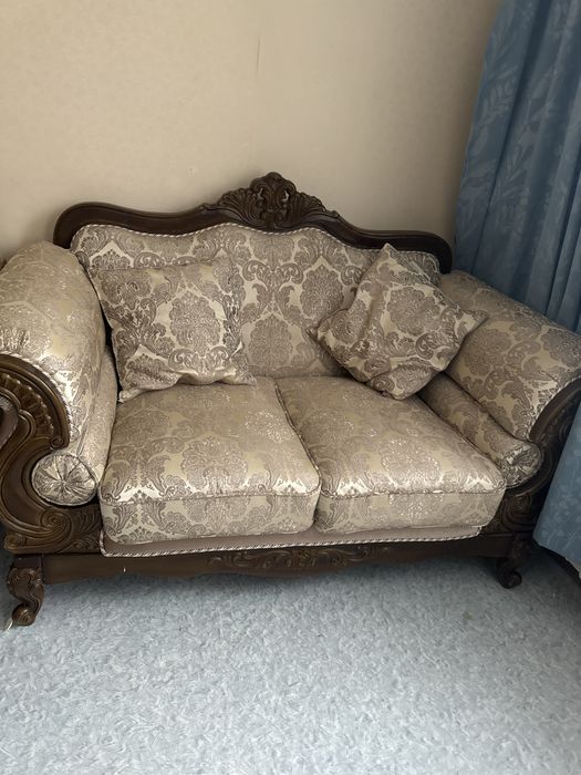 Диваны и кресло в отличном состояний продам