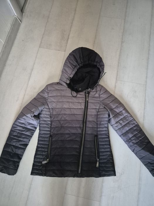 Пролетно яке като ново за 11-12 годишно момиче