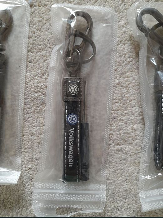 Breloc piele metal cheie mercedes benz Volkswagen vw Toyota bmw honda
