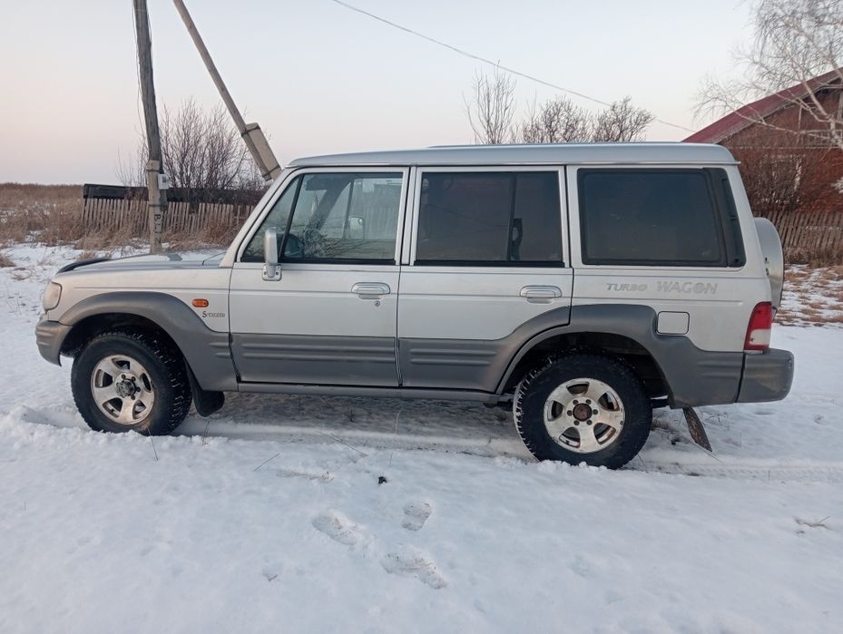 Продам машину хундай галопер. 2003года выпуск. Коробка автомат. Дизель