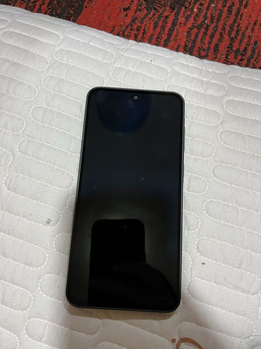 Samsung A36 128/8 holati yangi