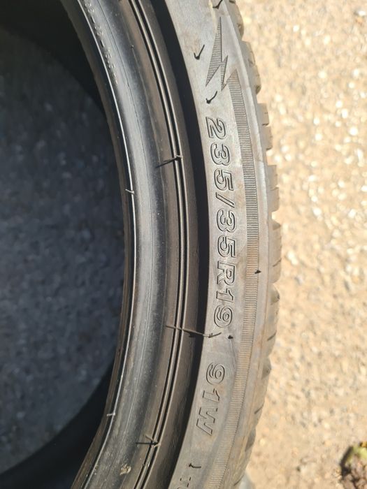 4бр.зимни гуми 235 35 19 Bridgestone DOT22